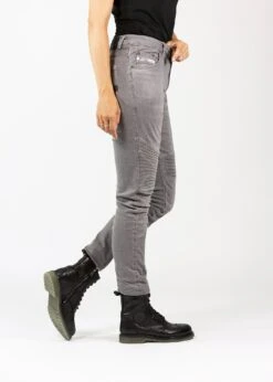 John Doe Betty Biker Jeans Light Grey -HJC || Dainese || Richa Verkoopwinkel john doe betty biker jeans light grey 4