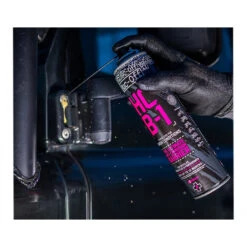 Muc-Off HCB-1 -HJC || Dainese || Richa Verkoopwinkel muc off hcb 1 6