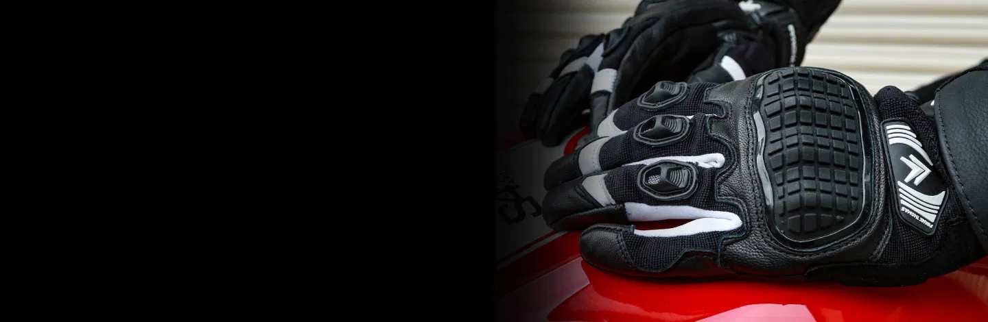 HJC || Dainese || Richa Verkoopwinkel -HJC || Dainese || Richa Verkoopwinkel ft gloves banner